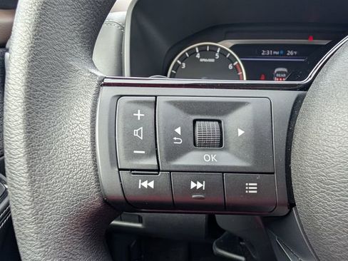 Used 2023 Nissan Rogue SV image 19