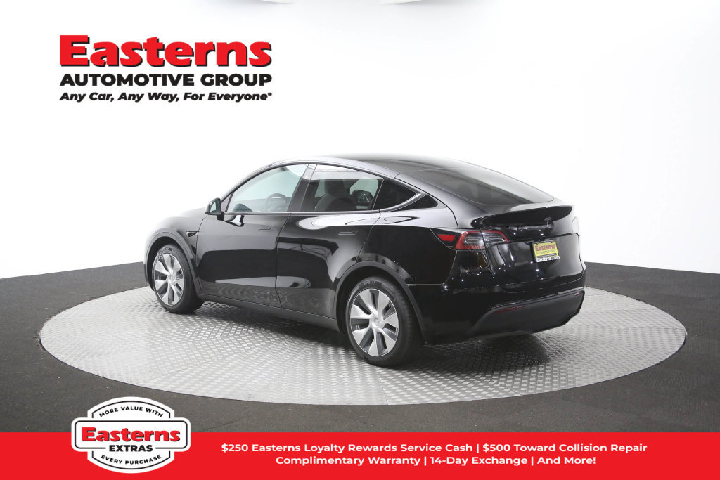 Used 2023 Tesla Model Y Long Range AWD/4WD image 32