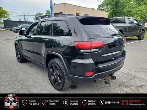 Used 2018 Jeep Grand Cherokee Laredo AWD/4WD image 8