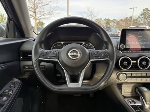 Used 2024 Nissan Sentra SV image 14