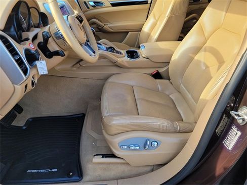 Used 2017 Porsche Cayenne Platinum Edition image 16