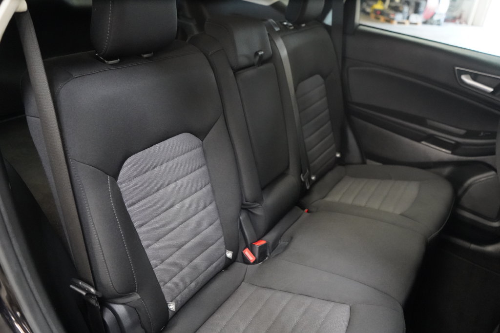 Certified 2024 Ford Edge SE w/ Black Appearance Package AWD/4WD image 23