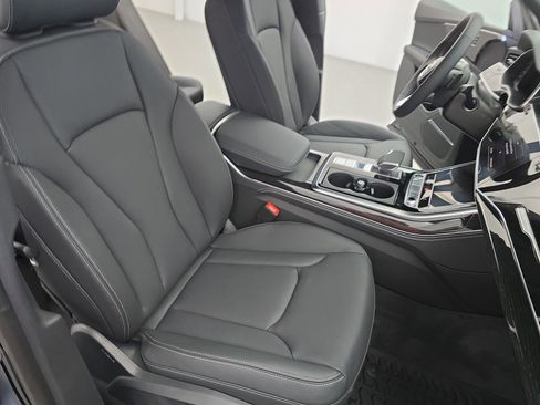 New 2026 Audi Q8 Premium Plus image 10