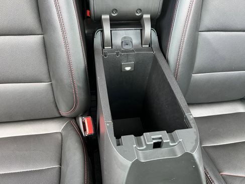 Used 2023 Chevrolet Equinox RS w/ RS Leather Package AWD/4WD image 25