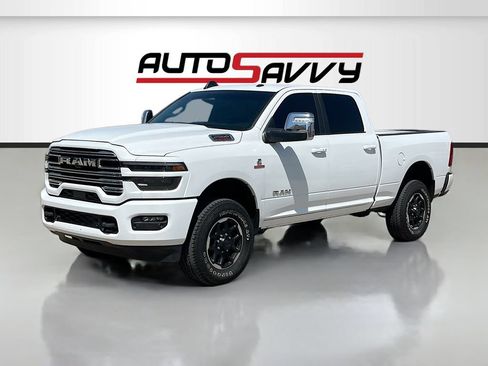 Used 2026 RAM 2500 Laramie AWD/4WD image 3