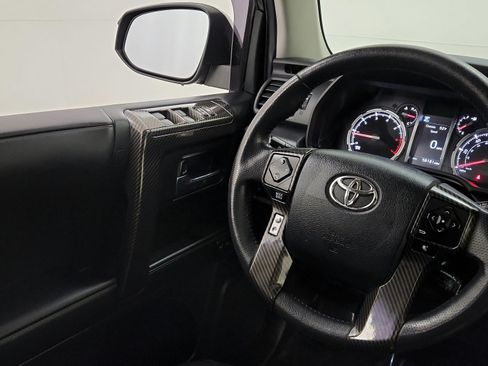 Used 2021 Toyota 4Runner Limited AWD/4WD image 23