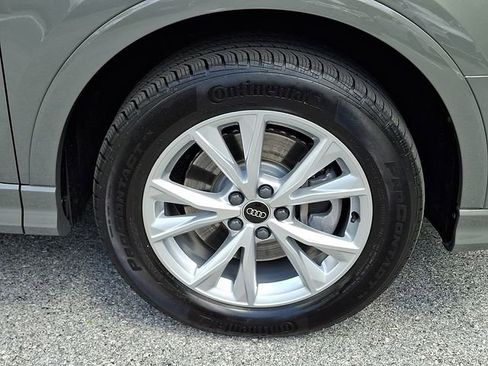 Certified 2025 Audi Q3 2.0T Premium w/ Convenience Package AWD/4WD image 8