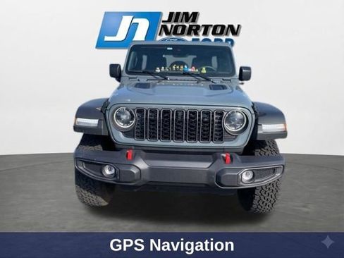 Used 2024 Jeep Wrangler Unlimited Rubicon w/ Technology Group AWD/4WD image 3