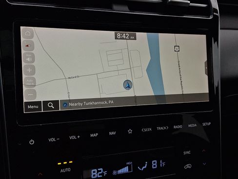 Used 2023 Hyundai Tucson Limited image 17