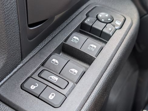 New 2026 RAM 2500 Tradesman AWD/4WD image 17