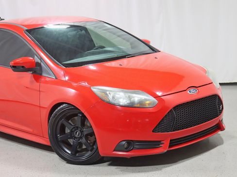 Used 2013 Ford Focus ST image 2