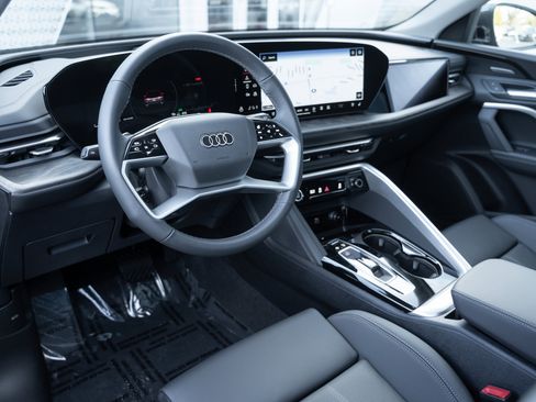 New 2025 Audi Q5 Prestige image 10