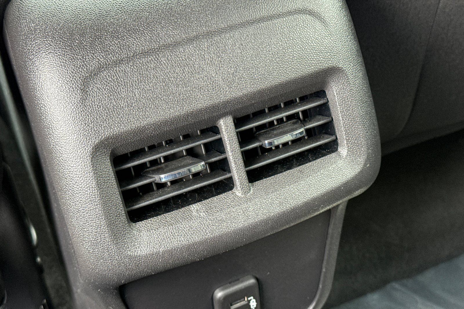 Used 2024 Chevrolet Equinox LT AWD/4WD image 43