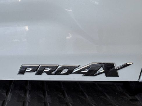 Used 2016 Nissan Titan PRO-4X image 11
