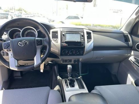 Used 2015 Toyota Tacoma PreRunner w/ TRD Sport Package RWD image 18
