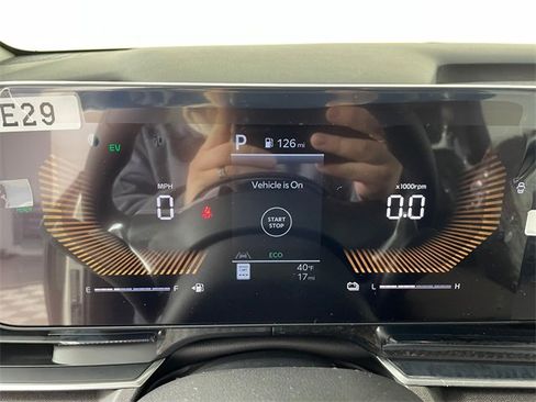 New 2026 Kia Carnival EX image 3