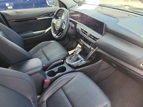 Used 2024 Kia Seltos EX FWD image 9