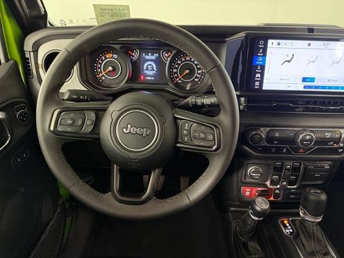 Certified 2025 Jeep Wrangler Unlimited Sport AWD/4WD image 12