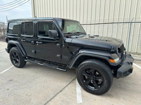 Used 2020 Jeep Wrangler Unlimited Sahara AWD/4WD image 1