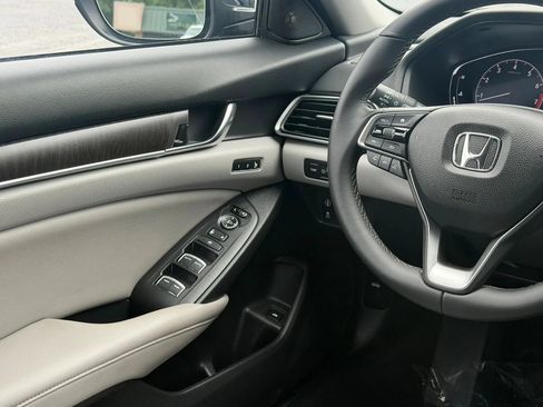 Used 2018 Honda Accord EX-L image 39
