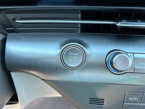 New 2026 Hyundai Kona SEL Premium image 32