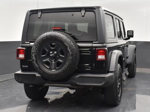 Used 2018 Jeep Wrangler Unlimited Sport AWD/4WD image 18