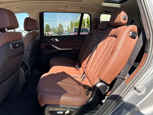 Used 2026 BMW X7 xDrive40i AWD/4WD image 35