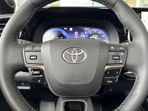 New 2025 Toyota Crown Signia image 26