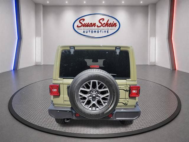 Used 2026 Jeep Wrangler Unlimited Sahara AWD/4WD image 6