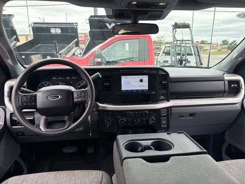 Used 2024 Ford F250 XLT w/ Snow Plow Prep Package AWD/4WD image 17