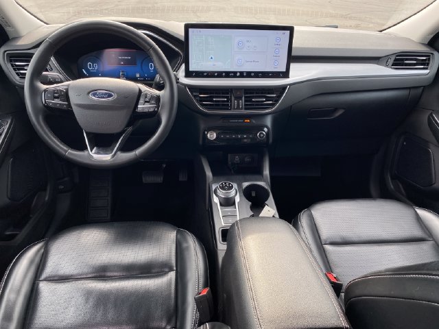 Used 2024 Ford Escape Platinum AWD/4WD image 5