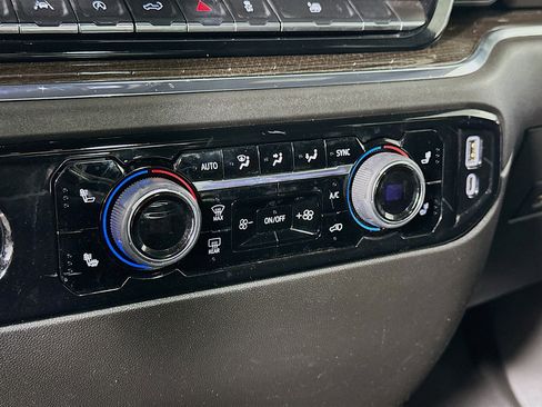 Used 2023 Chevrolet Silverado 1500 LT image 23