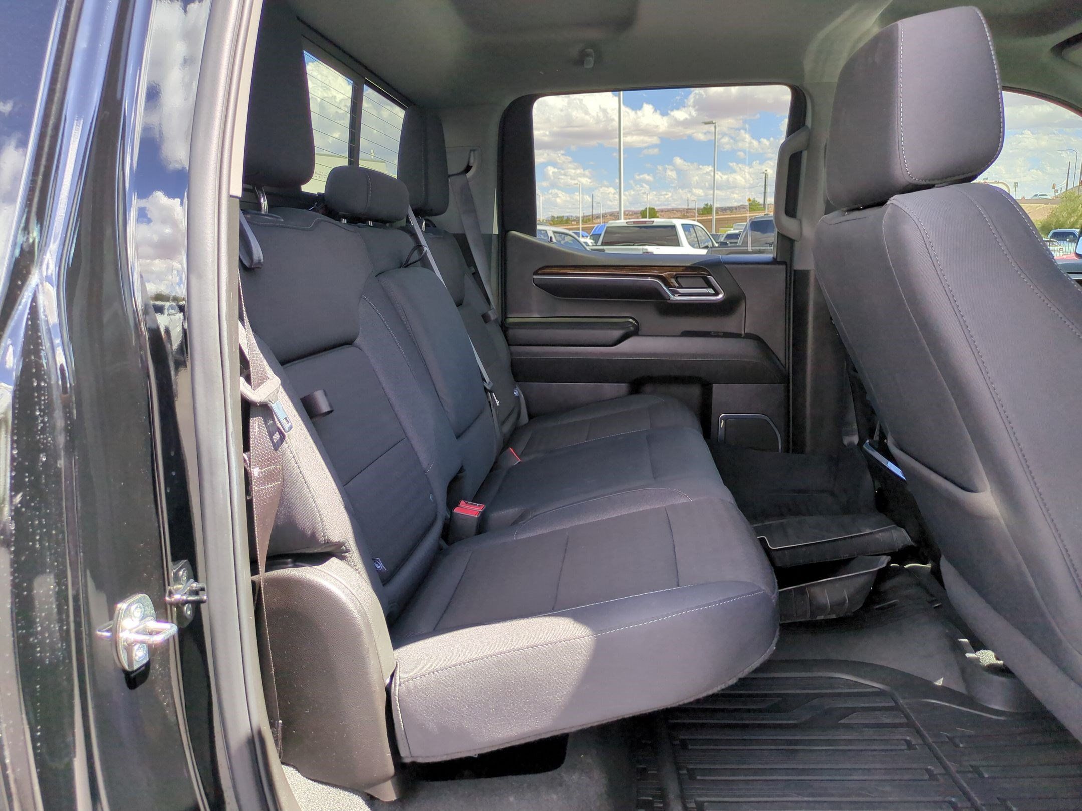 Used 2024 GMC Sierra 1500 Elevation w/ Preferred Package AWD/4WD image 30
