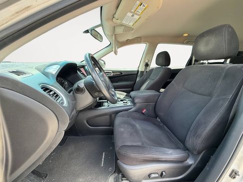 Used 2014 Nissan Pathfinder SV AWD/4WD image 11