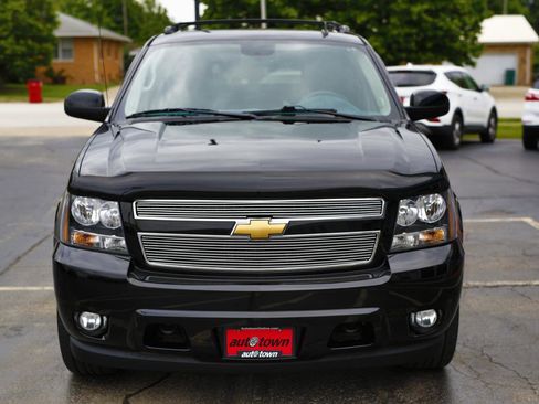 Used 2013 Chevrolet Avalanche LT AWD/4WD image 2