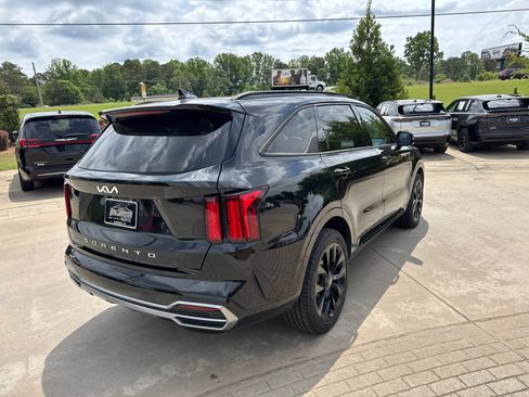 Used 2022 Kia Sorento SX FWD image 8