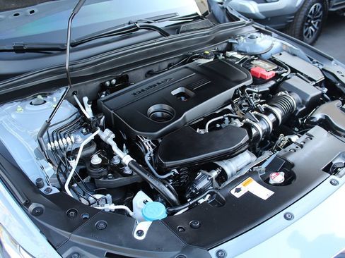 Used 2021 Honda Accord Touring image 34