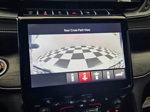 New 2025 Jeep Grand Cherokee L Overland w/ Advanced Protech Group III image 25