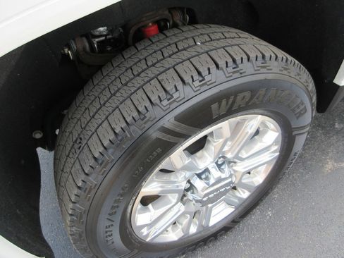 Used 2020 GMC Sierra 2500 Denali w/ Denali Ultimate Package AWD/4WD image 15