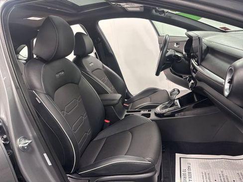 Used 2024 Kia Forte GT-Line w/ GT-Line Premium Package FWD image 18
