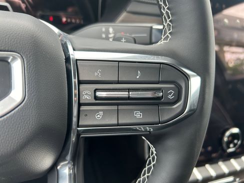 New 2026 GMC Acadia Denali w/ Super Cruise Package image 27