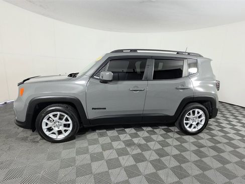 Certified 2019 Jeep Renegade Latitude image 8