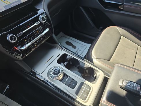 Used 2022 Ford Explorer ST-Line w/ Class IV Trailer Tow Package image 30