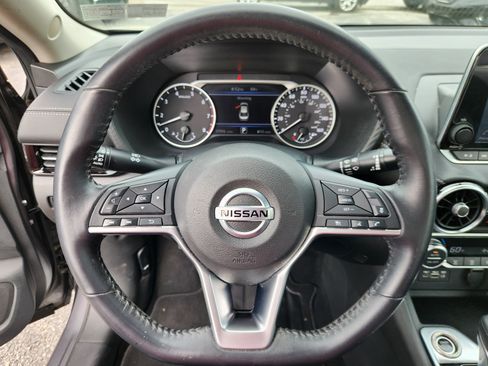 Used 2020 Nissan Sentra SV image 9