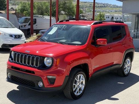 Used 2021 Jeep Renegade Latitude AWD/4WD image 7