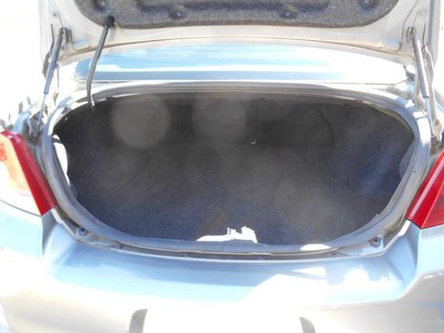 Used 2013 Dodge Avenger SE FWD image 11