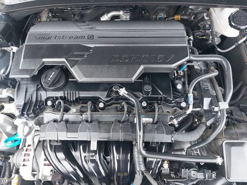 Used 2025 Hyundai Elantra Sport FWD image 26