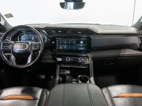 Used 2024 GMC Sierra 1500 AT4 w/ Technology Package AWD/4WD image 26