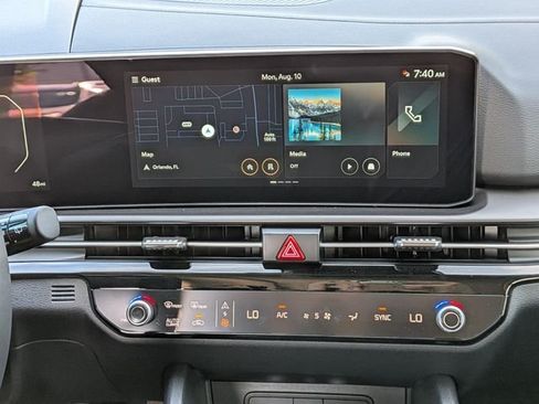 New 2026 Kia Sportage SX FWD image 20