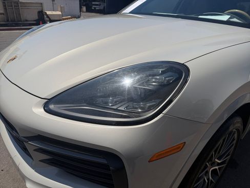Used 2020 Porsche Cayenne AWD/4WD image 9